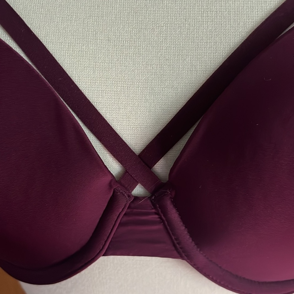 Victoria’s Secret Lightly Lined Demi With Cage Detail - Picture 2 of 5